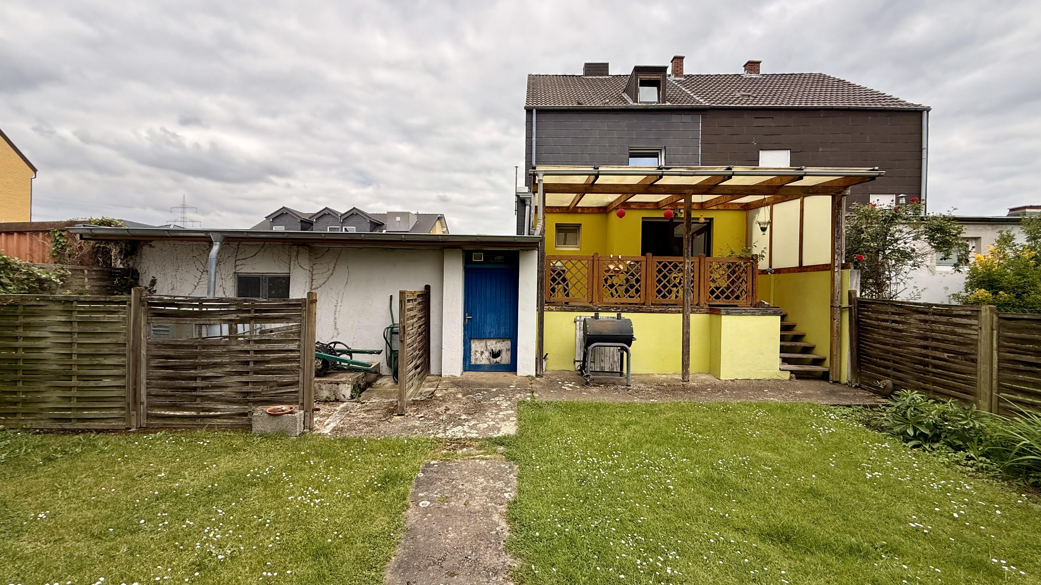 Einfamilienhaus mit Garage und Garten - Bild# 3